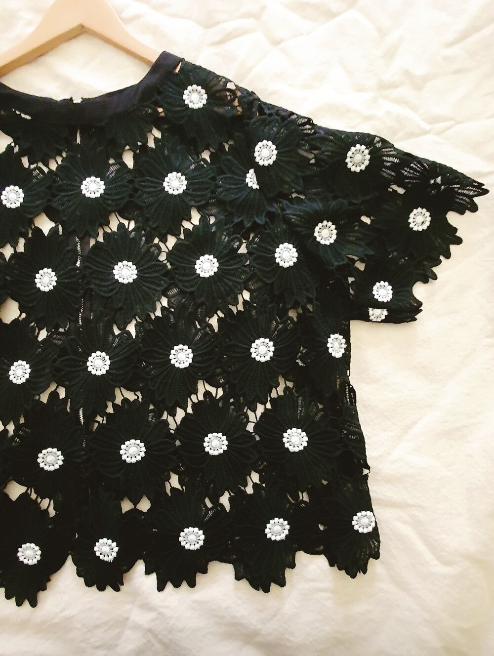Monroe & Main Crochet Top | Black and White | Floral | Short Sleeve | Size 2X